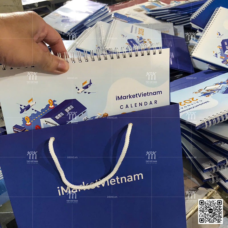 túi giấy đựng lịch bàn