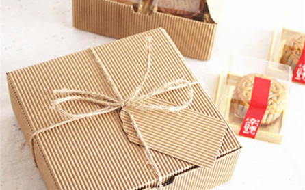 lam-hop-qua-tu-bia-thung-carton (7) Ý tưởng làm hộp quà cực chất từ thùng carton