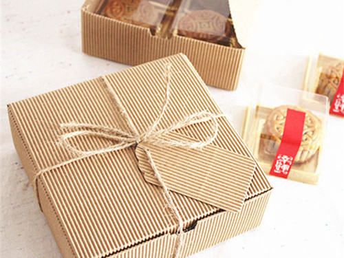 lam-hop-qua-tu-bia-thung-carton (7) Ý tưởng làm hộp quà cực chất từ thùng carton