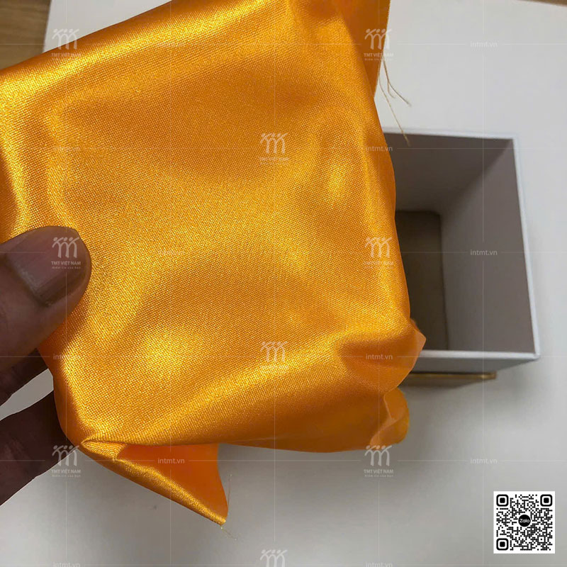 khay bọc lụa đựng mỹ phẩm