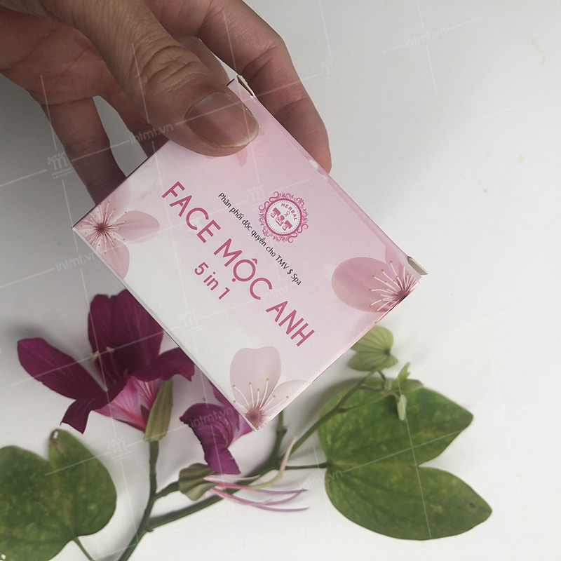 Hộp giấy đựng dung dịch vệ sinh phụ nữ