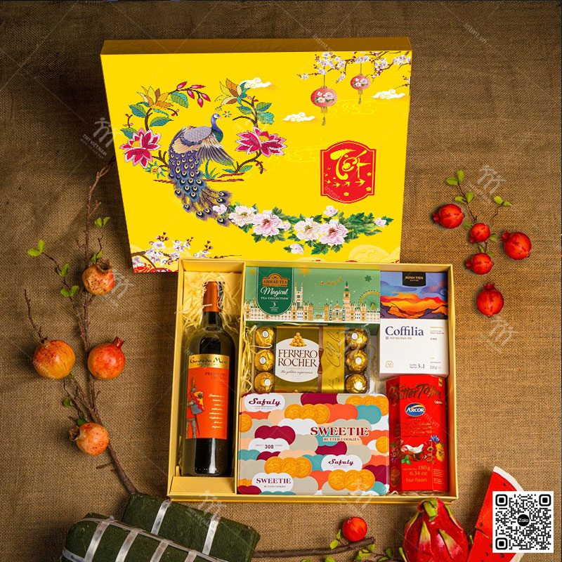 vỏ hộp quà tết bán sẵn chim công vàng
