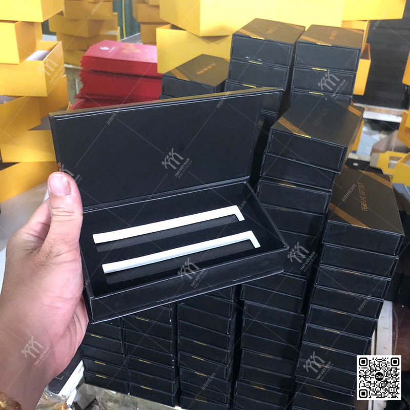 Xưởng sản xuất hộp quà tặng