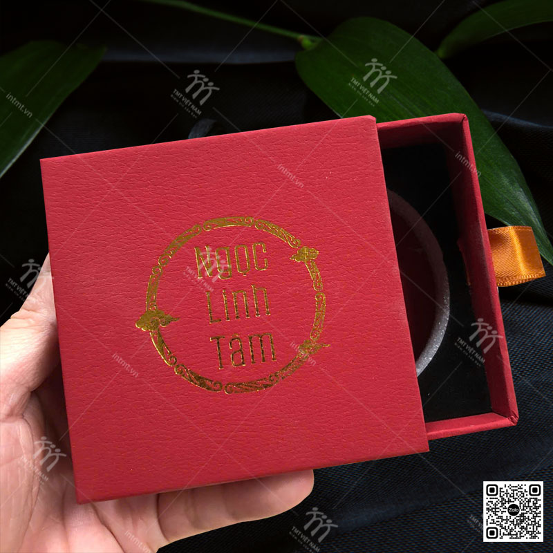 Hộp đựng trang sức vòng tay ngọc thạch CTL138