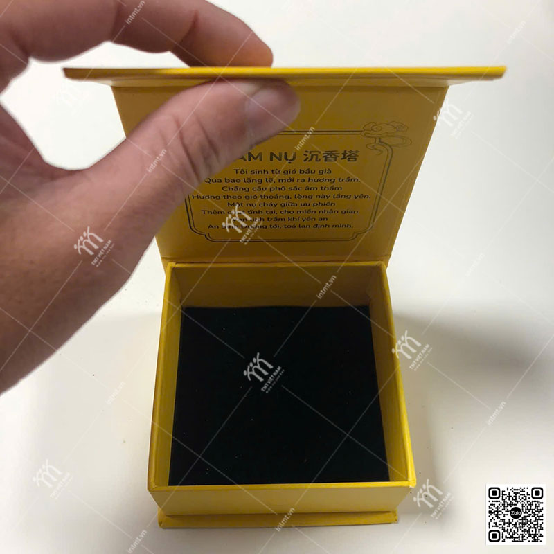 Chất liệu hộp cứng carton lạnh