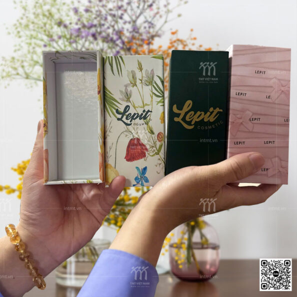 Hộp đựng 1 thỏi son môi CTL147