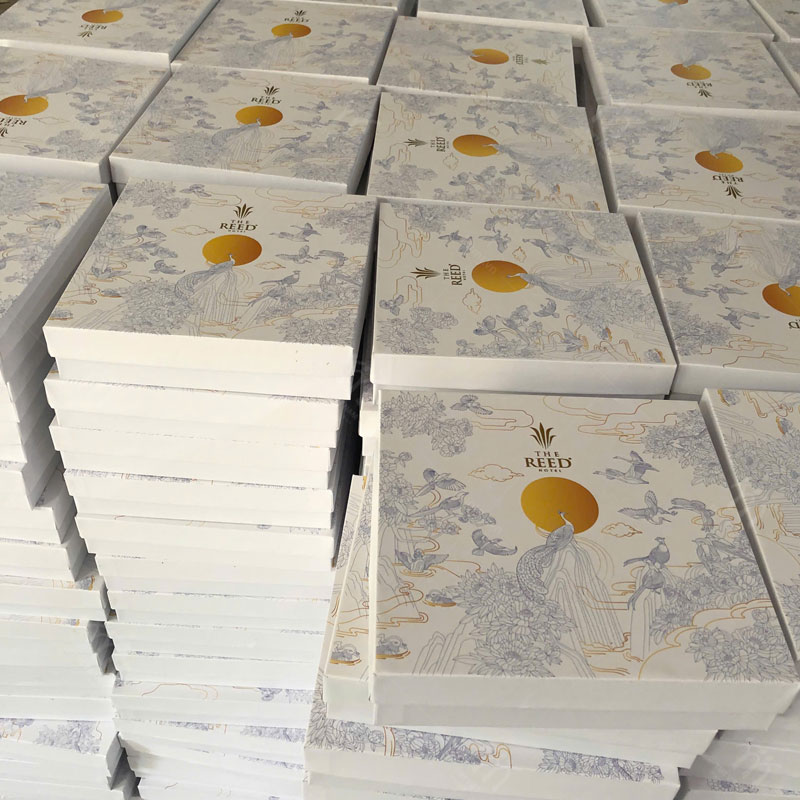 Xưởng in TMT Việt Nam hoàn thiện hộp đựng bánh trung thu CLT154