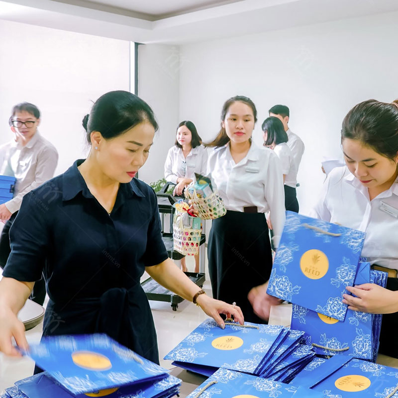 Hộp bánh trung thu the reed tặng nhân viên